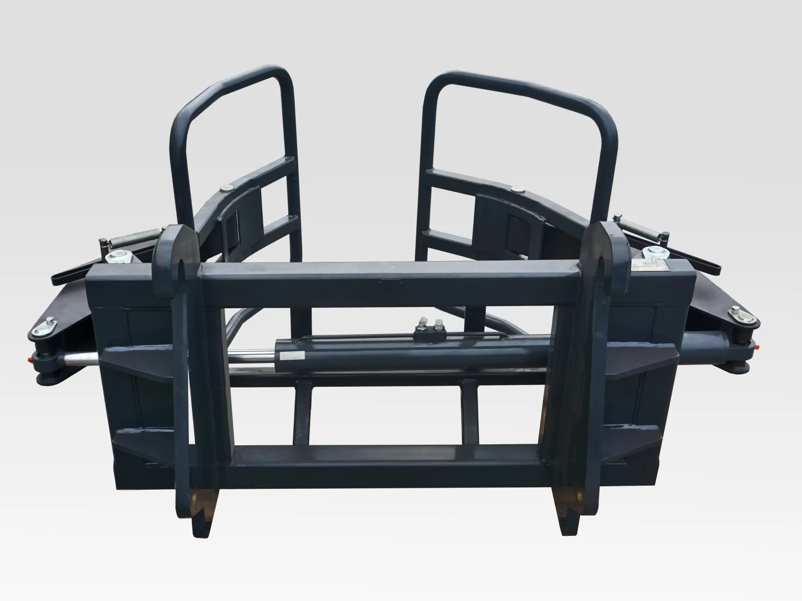 BM24 Soft Bale Clamp — HCN engineering attachment