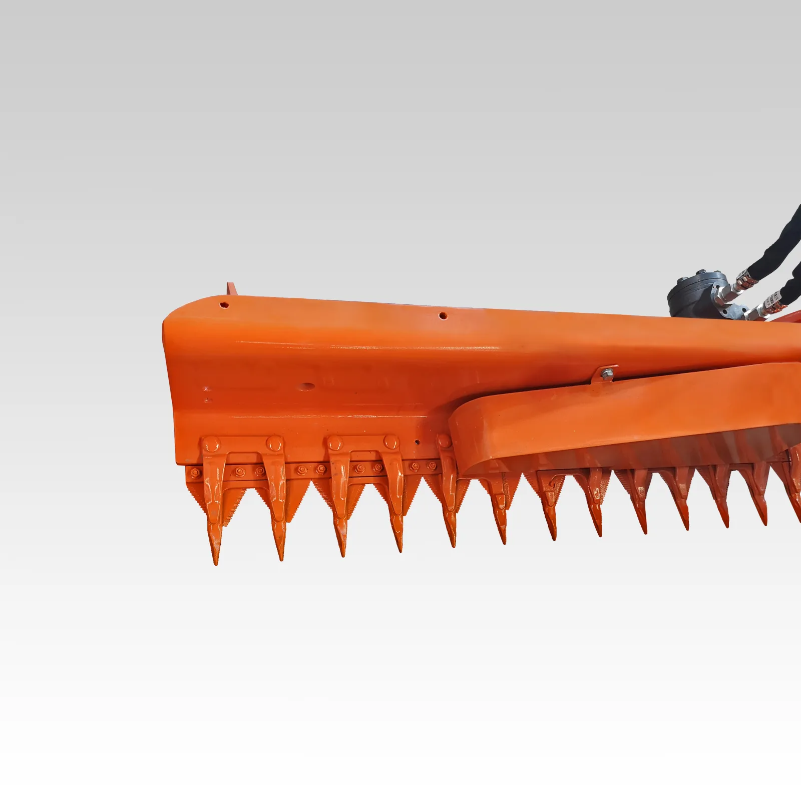 0524 Hedge trimmer — HCN engineering attachment